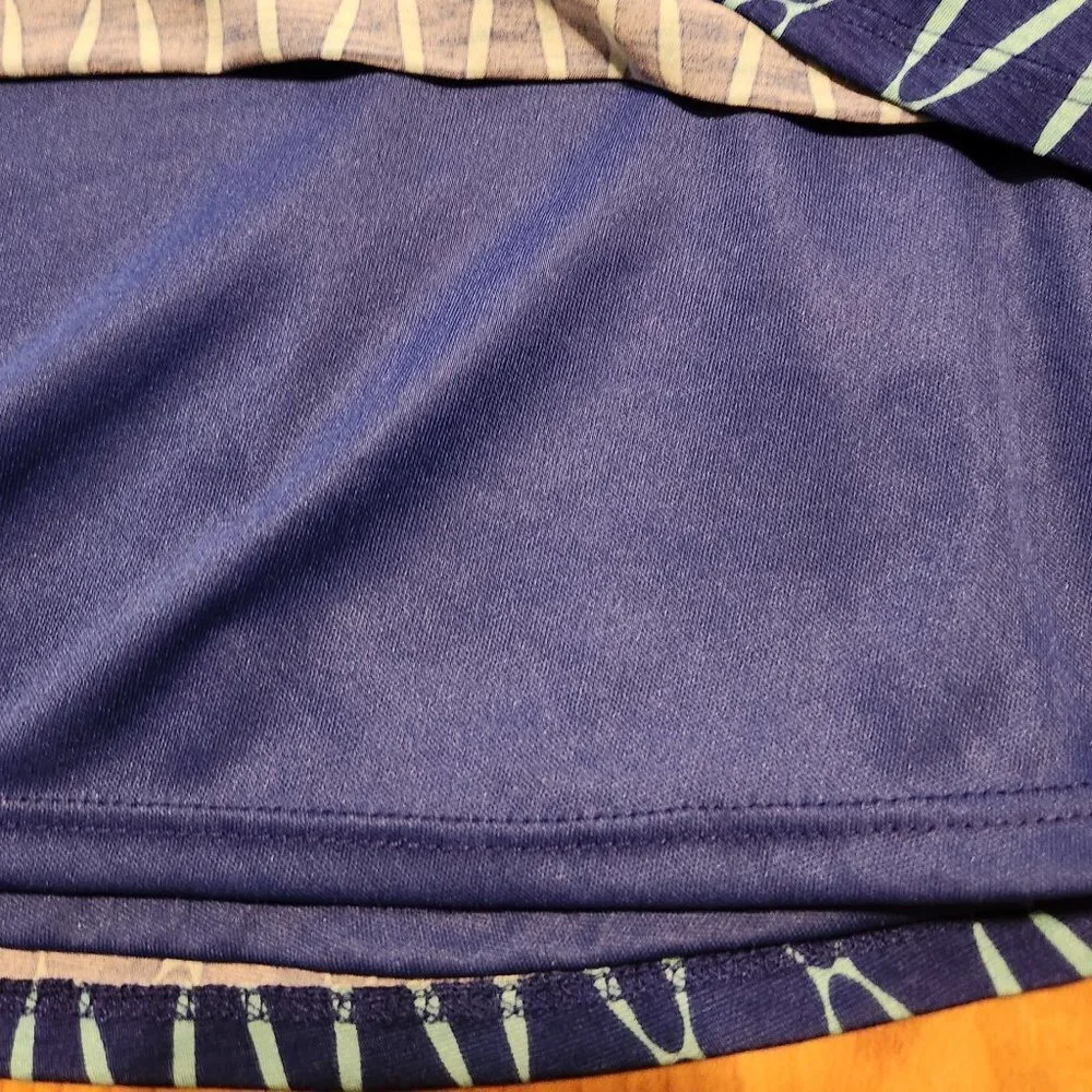 41 Hawthorn Faux Wrap Dress in Light Blue and Royal Blue Print SMALL - Picture 11 of 11